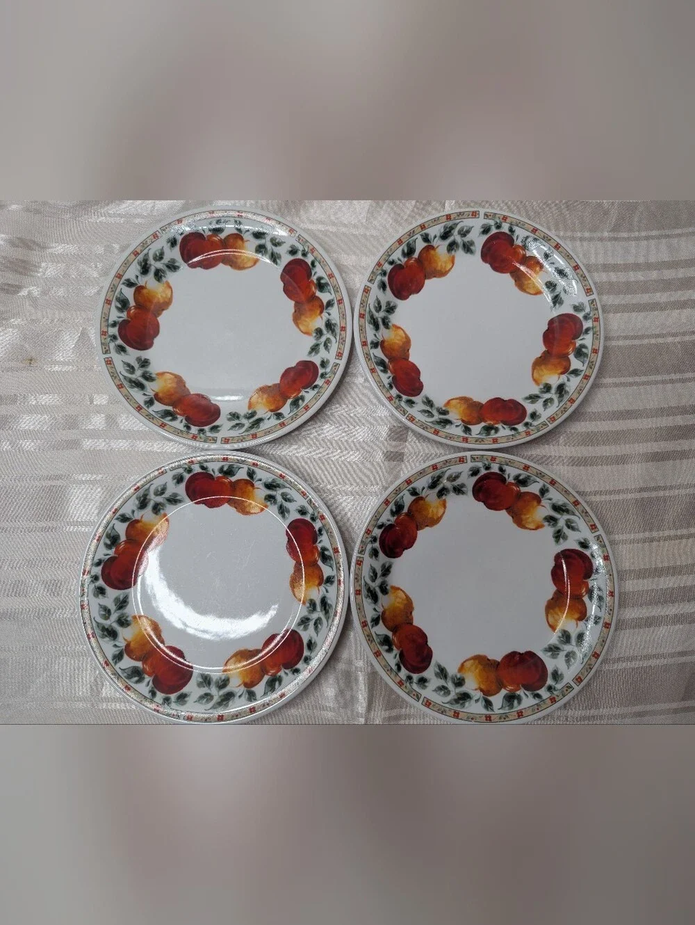 Gibson Apples Plates Salad Lot of 4 Red Apples, Flowers Green Leaves, Vintage